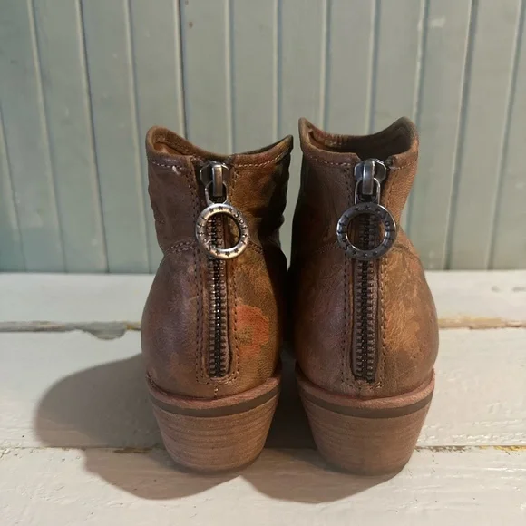 Söfft Aisley Bootie (Women) - Picture 7 of 8